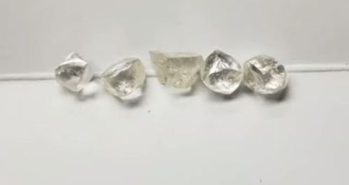 Pentragon Triangle Non Polished White Rough Diamonds, For Jewellery Use, Size : 20-30mm