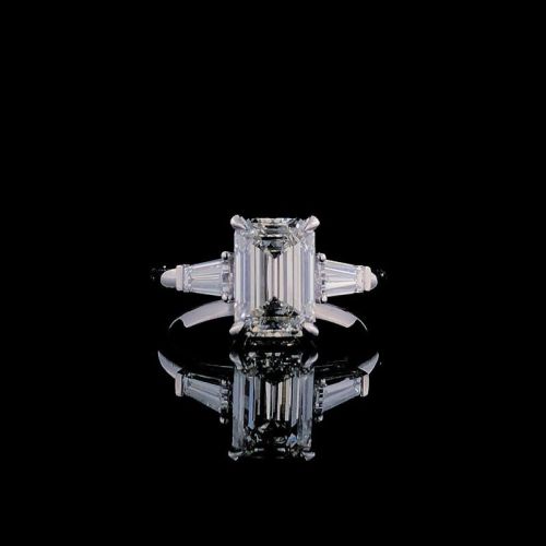 White Round Polished 3 Diamond Solitaire Ring, Packaging Type : Velvet Box