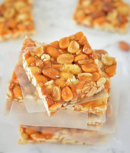 Saini Sweets Natural Groundnuts Peanut Chikki for Eating