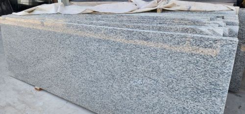 Polished Silver White Granite Slabs, Size : Multisizes