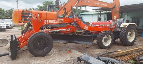 USHA Hydraulic Semi Automatic Swaraj 969 FE Tractor Grader