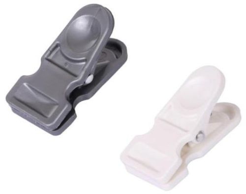Plain Plastic Cloth Clips, For Clothes Line, Feature : Crack Proof, Durable, Fine Finish, High Strength