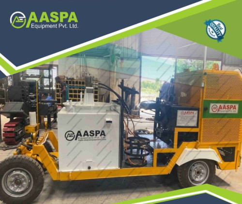 Thermoplastic Road Marking Machine, Certification : ISO 9001:2008 Certified