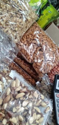 Natural Almond Nuts for Sweet, Packaging Type : Packet, Plastic Box
