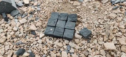 Sqaure Rough Natural Black Cobblestone, For Landscaping