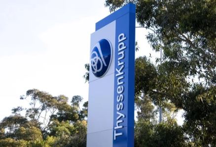 Polished ACP Vertical Pylon Signage For Highway, Road, Street