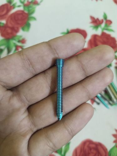 Sharafat Enterprises Titanium 3.5mm Tatainium Cortical Screw For Hospital