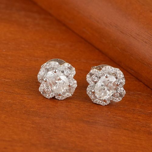 Ladies 925 Sterling Silver Stud Earrings, Packaging Type : Plastic Box