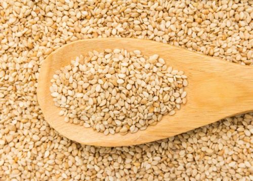 Organic sesame seeds Max 7%, Packaging Type : White