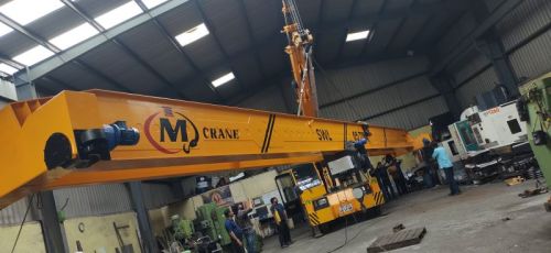 Mild Steel Manual Double Box Girder EOT Crane