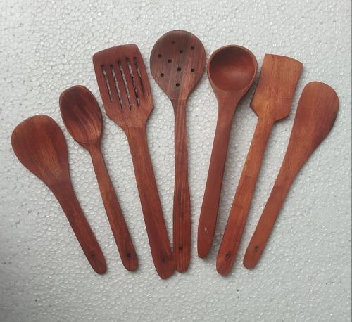 Brown Wooden Cutlery Set For Kitchen