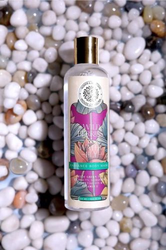 Wild Berries And Water Lily Body Wash