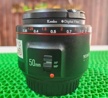 Used Canon Yongnuo 50mm Lens