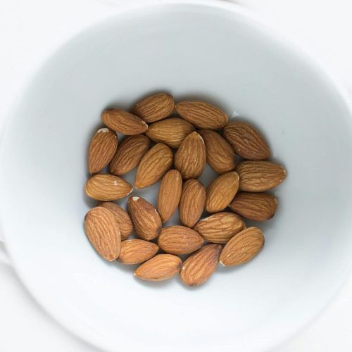 Natural Almond Nuts, Taste : Sour