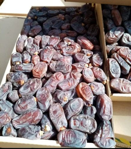 Aswadi Dates, Color : Brown