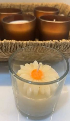 White Daisy Jar Candle For Use Decoration