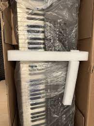 61-key Yamaha Musical Keyboard, Color : Black