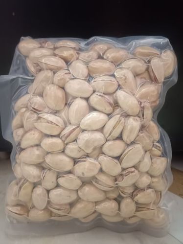 Pistachio, Color : Beige, Grade Standard : Food Grade