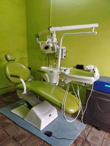 Leather Tejas Hydraulic Dental Chair, Automation Grade : Semi Automatic