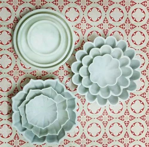 Polished White Marble Urli For Decoration