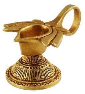 Brass Lotus Shape Oil Lamp On Stand With Handle