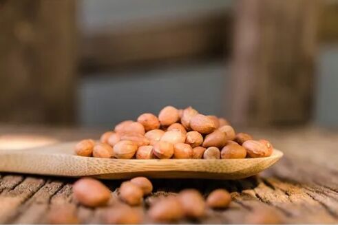 Raw Groundnut Seeds