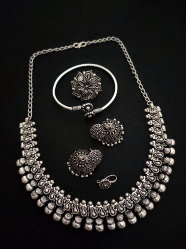 Polished Oxidized Silver Necklace Set