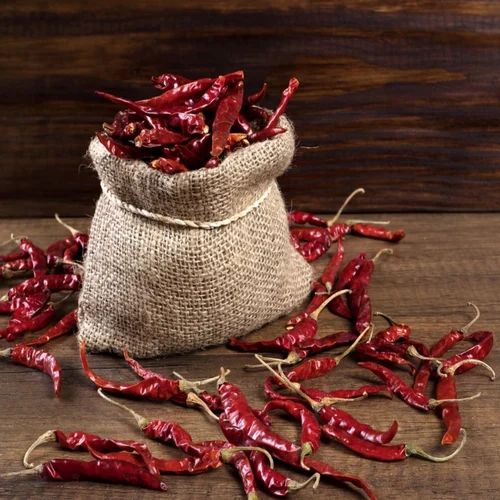 Raw Dry Red Chilli, Grade Standard : Food Grade, Packaging Type : Plastic Bag, Packaging Size : 5-25kg