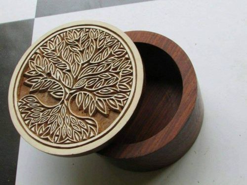 Carved Polished Round Wooden Boxes, Color : Brown Modern