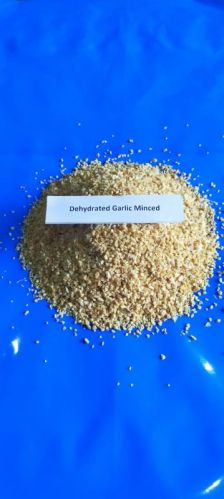 Common Dehydrated Minced Garlic, Color : Golden, Light Brown, Packaging Type : Jute Bags, Loose, Packaging Size : 10g