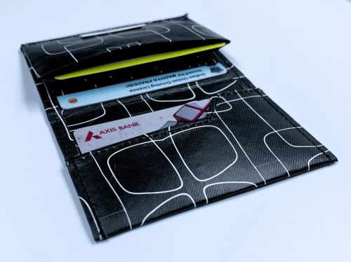 Tyvek Non Woven Printed Card Holder, Color : Multicolor, Packaging Type : Paper Box