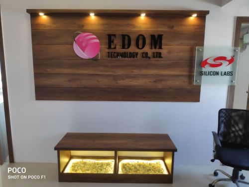 Office Interior Designing Customised for Commercial