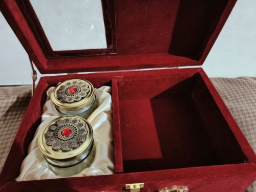 Polished Plain Wooden Gift Box, Shape : Square