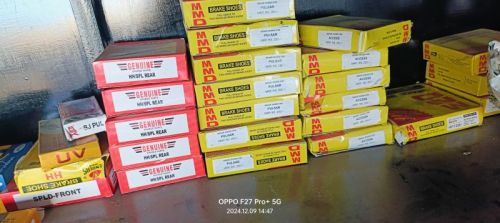 Iron Break Liners, Shape : C Shape, Packaging Type : Black