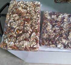 Raw Common tamarind, Packaging Type : Brown, Form : Solid