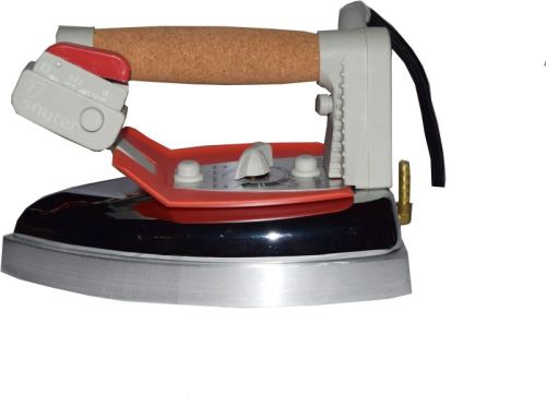 Electric Industrial Steam Iron, Brand Name : Snyter