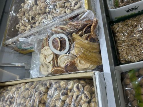 Dried fruits, Packaging Type : Green, Creamy for Cooking