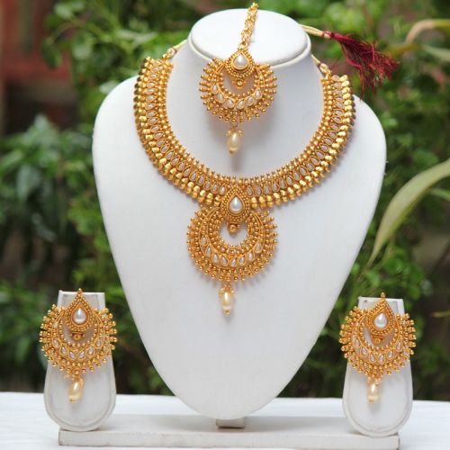 Polished Brass Imitation Necklace Set, Color : Multicolor Party Wear, Wedding Wear, Packaging Type : Box