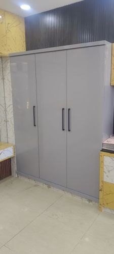 Plain Polished Wooden Bedroom Wardrobe, Shape : Rectangular