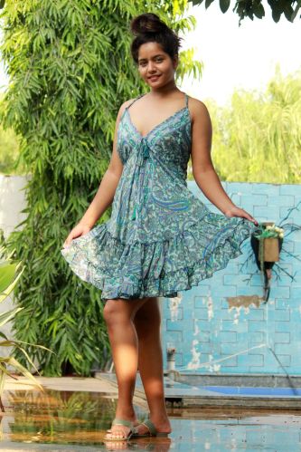 V-neck Women Short Magic Dress Poly Crepe Free Size, Length : Mini