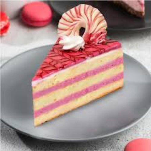 Strawberry Pastry, Color : White For Birthday Parties, Anniversaries, Bakery