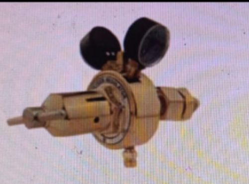 Gas Flow Brass Iox 14 Regulator President, Color : Golden