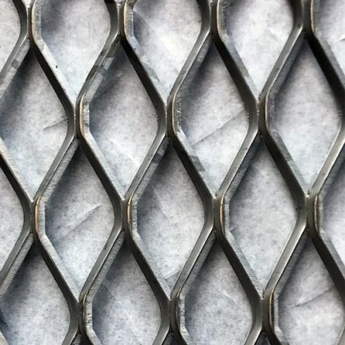 Swan Galvanised Carbon Steel Fabricated Expanded Mesh, Color : Grey For Walkaways, Fencing, Making Frames