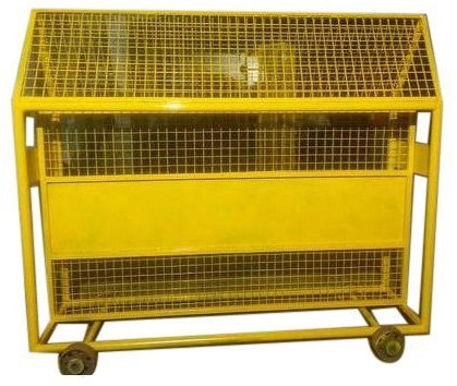 Manjit Engineers Manual Customised Road Barricade, Color : Yellow