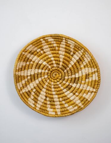 Multicolor Hand Made Handwoven Natural Grass Plate