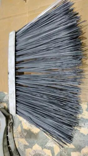 Side Sweeping Road Cleaning Brush 14inch, Bristle Material : PVC, Specialities : Light Weight, Easy To Use