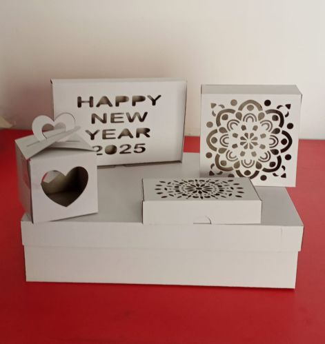 Plain Gift Boxes, Shape : Square, Packaging Type : White