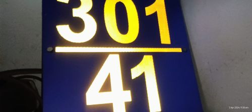 Retro Reflective Number Plates, Shape : Square