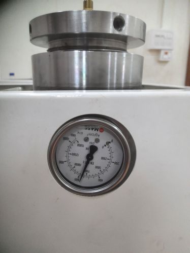 Meditech ASTM A53M Electric Polished Stainless Steel High Vaccum Chambers, Shape : Round