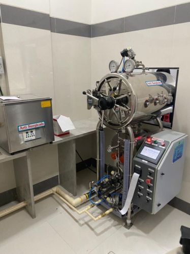 Stainless Steel Polished Horizontal Autoclave, Color : Silver, Specialities : High Quality, Dimensional